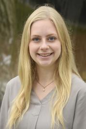 headshot of Carolyn Kitchens