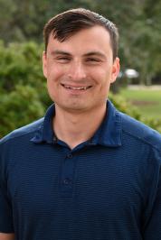 Advisor Headshot Photo