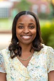 Advisor Headshot Photo
