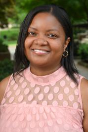 Advisor Headshot Photo