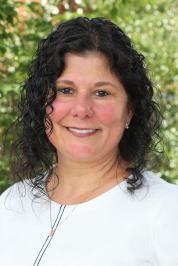 Joanie Brillant headshot