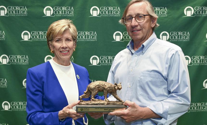 Dr. Doug Oetter receives the 2026 Craig M. Turner Excellence in University Service Award