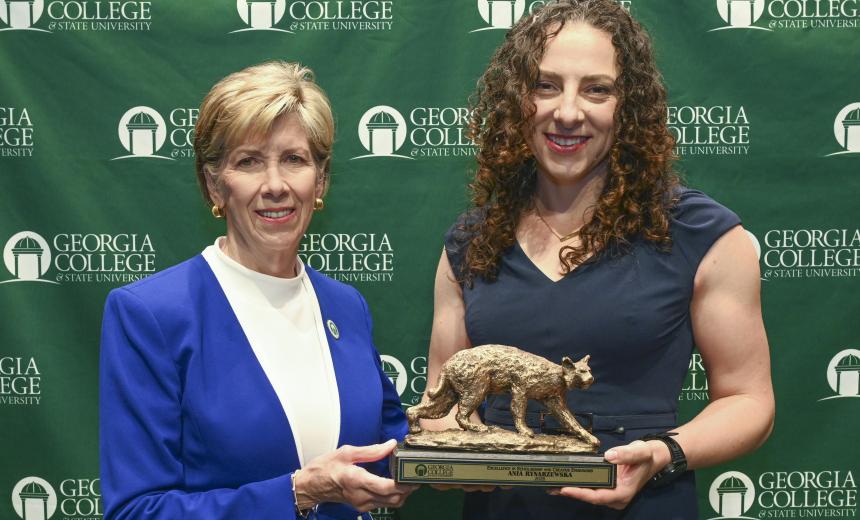 Dr. Ania Rynarzewska receives the 2026 Scholarship and Creative Endeavors Award